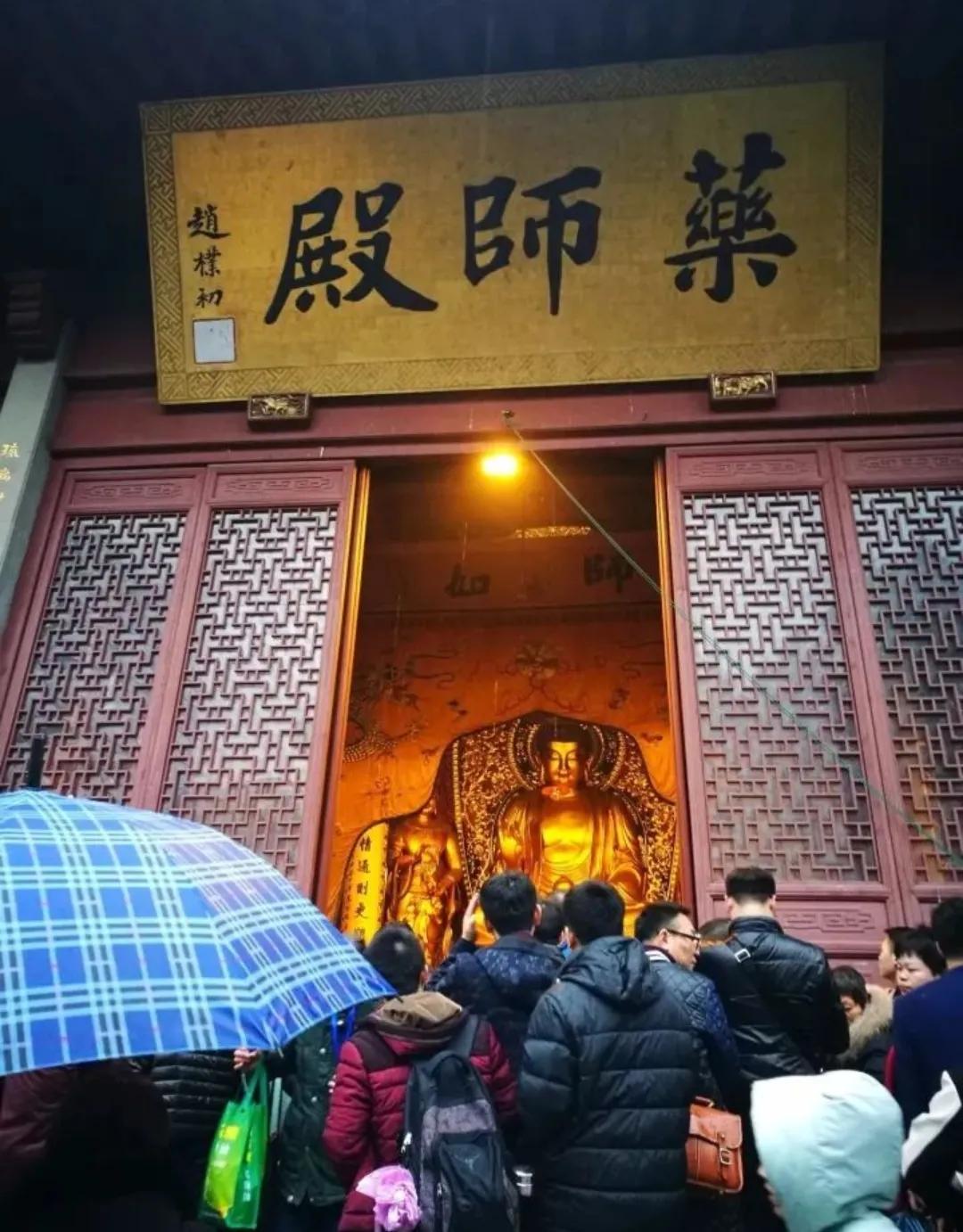 怎么利用寺庙赚钱模式,寺庙最赚钱的项目