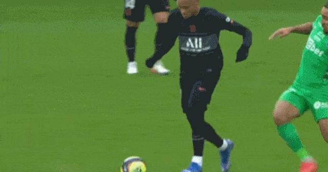 内马尔脚踝90度扭曲无缘世界杯,内马尔脚踝90度受伤