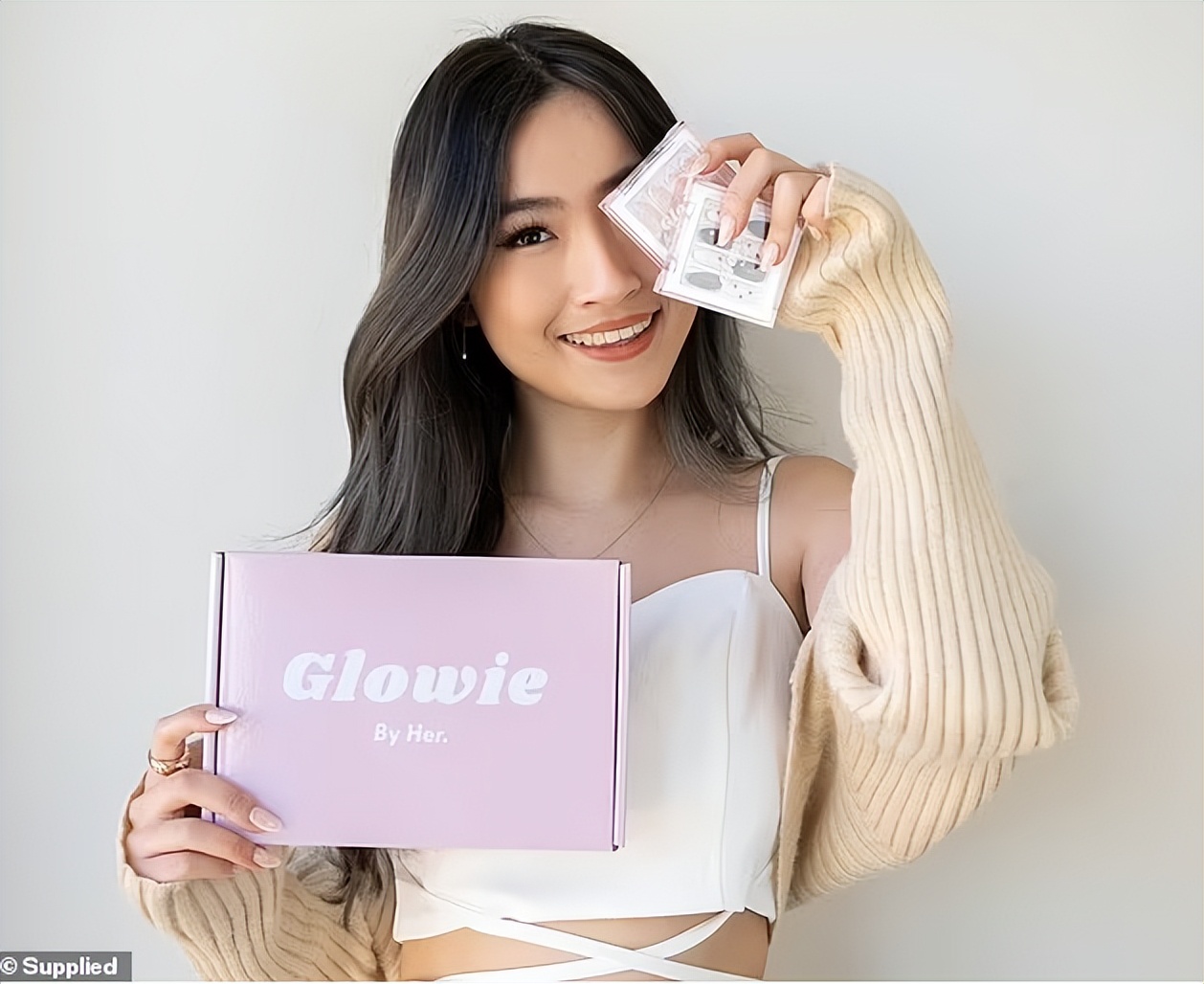 悉尼华女21岁辍学创业,月入$8.5万!TikTok30天内涨粉10万