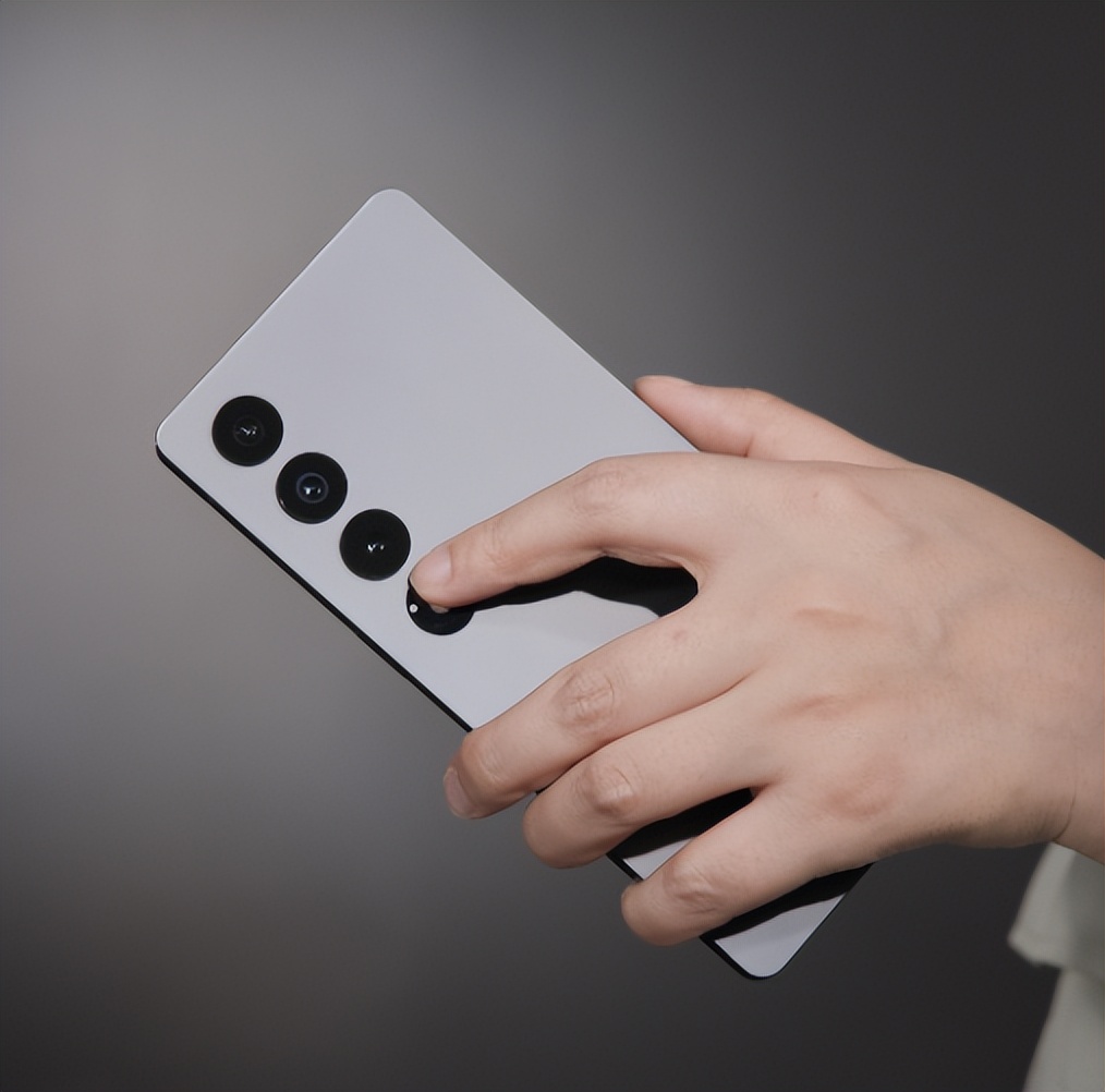 魅族20infinity无界版跟普通版,魅族20infinity无界版上手测评