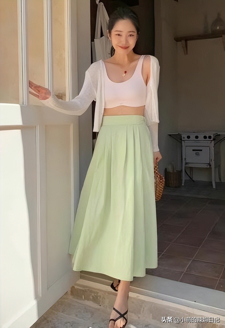 夏天穿裙子千万不要搭配什么鞋子,夏天穿裙子必须得穿的鞋子穿搭