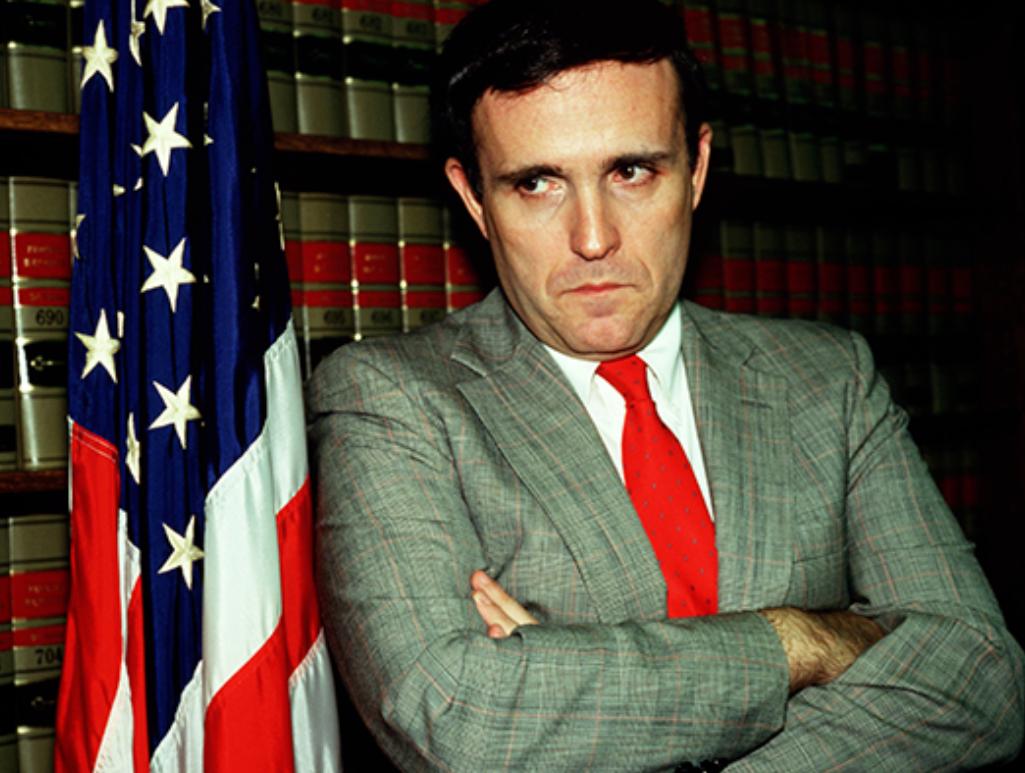 纽约富家女：14岁被逼阅成人片，参加真人派对，如今开始拍纪录片