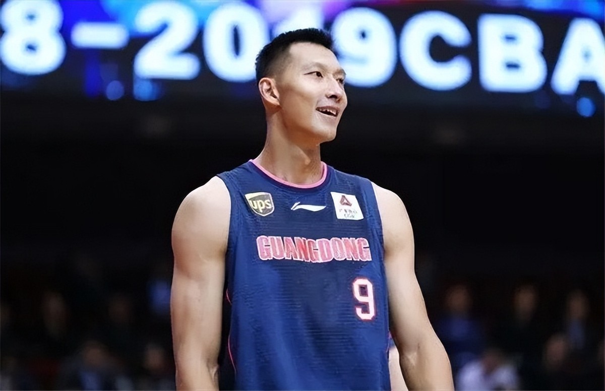 易建联和他妻子,易建联及老婆