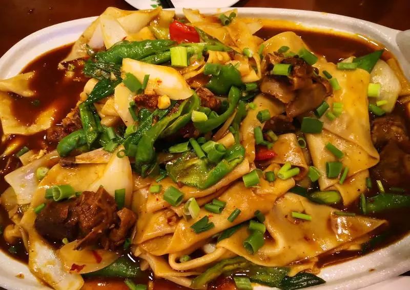 中国吃羊的视频,中国饮食行业三巨头