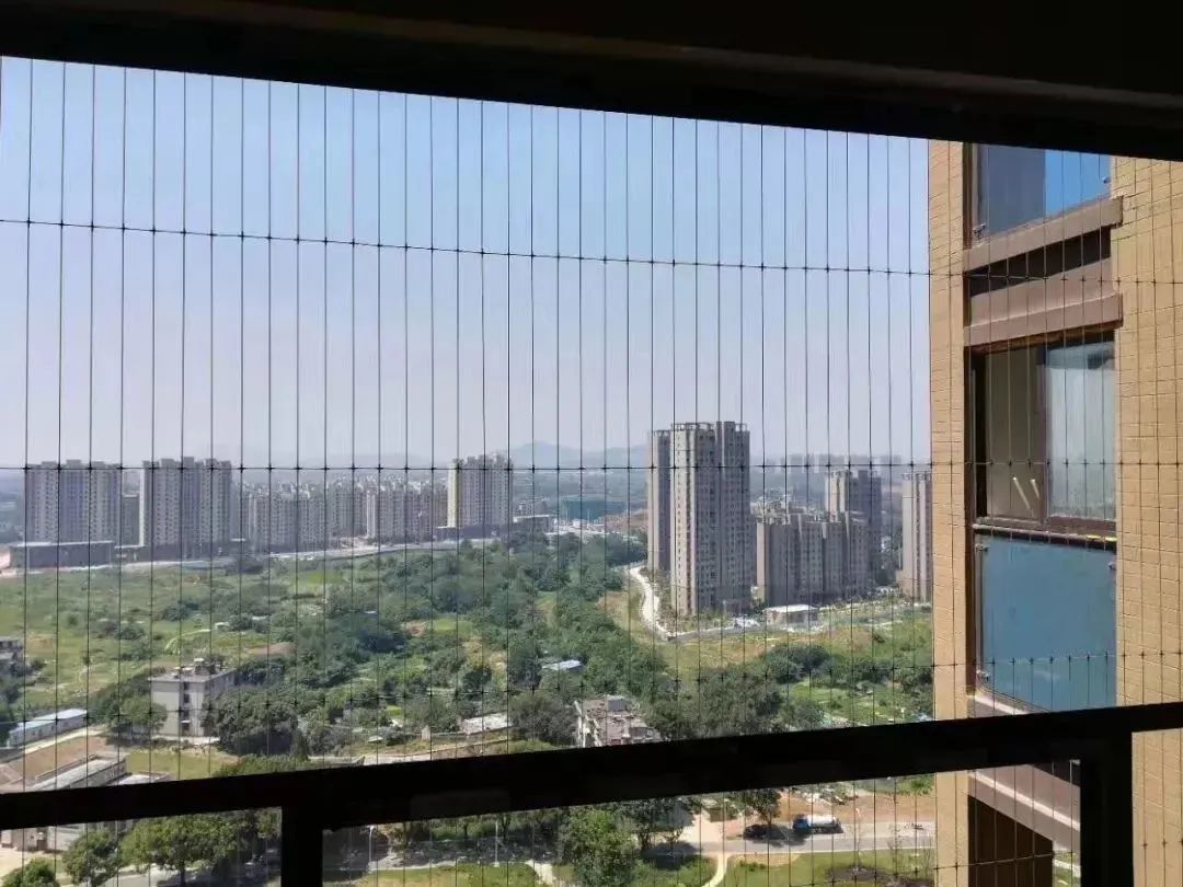 花4万装的落地窗，入住第一天我就想砸了