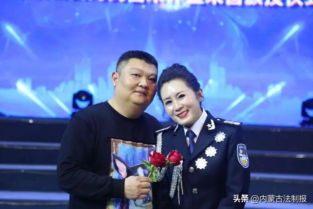 当“警察蓝”遇到“女神节”——达拉特旗公安双警家庭用双倍坚守诠释最美“警”色