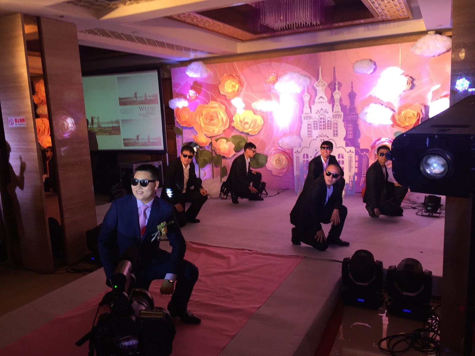 多伦多园丁猴哥猴嫂视频,多伦多园丁猴哥三十年经历