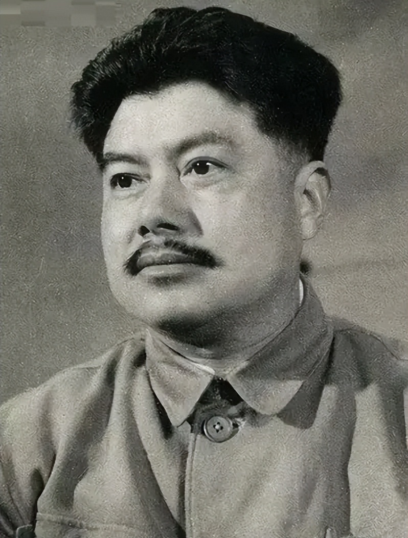 1954年潘汉年坦白实情后，陈毅如当头棒喝，主席震怒：此人不再信