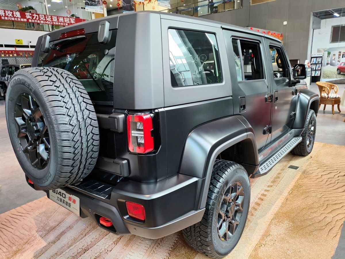 汽油bj40最高速度,bj402022款柴油版