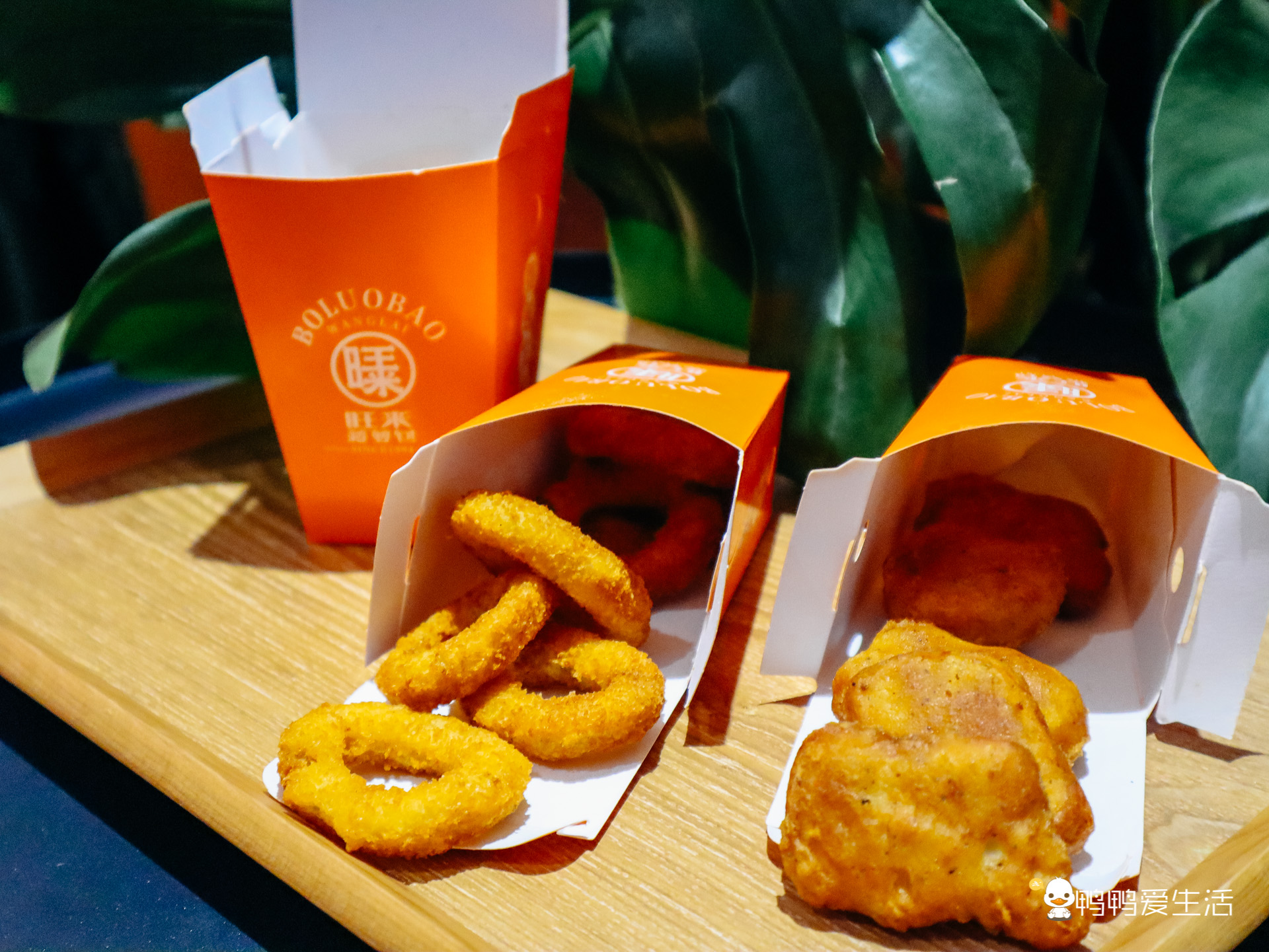 打工人的午餐，不妨来吃个旺来菠萝包，好运来！