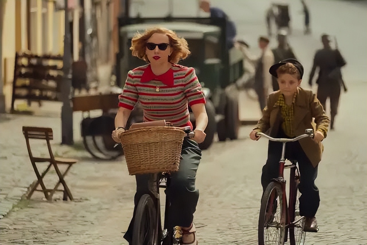 一部从头笑到尾的战争搞笑电影,讽刺战争幽默电影