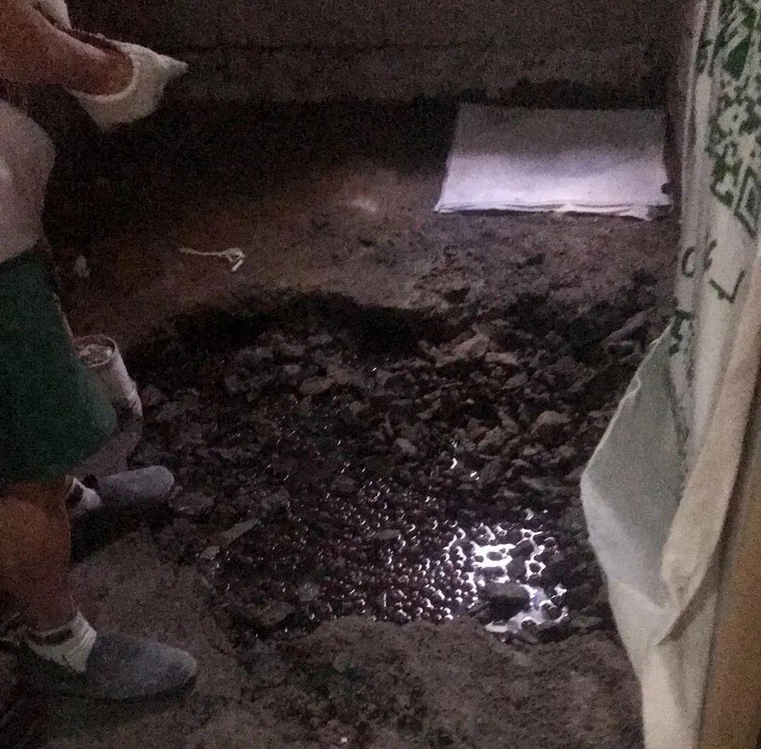 十年的楼房楼顶防水漏水谁来修,房屋漏水怎么补漏最有效的方法