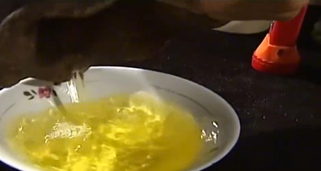 湖南惊现黄金水宝瓶,一男子挖到一宝瓶鉴定后价值不菲