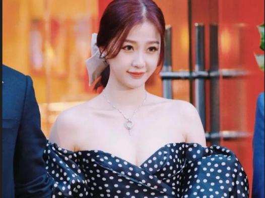 明星有多富华晨宇家里有矿,华晨宇家有多富有