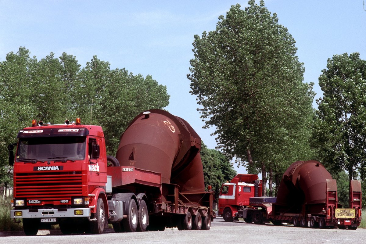 53周岁生日快乐！揭秘斯堪尼亚V8发展史，公路之王如何步步加冕？