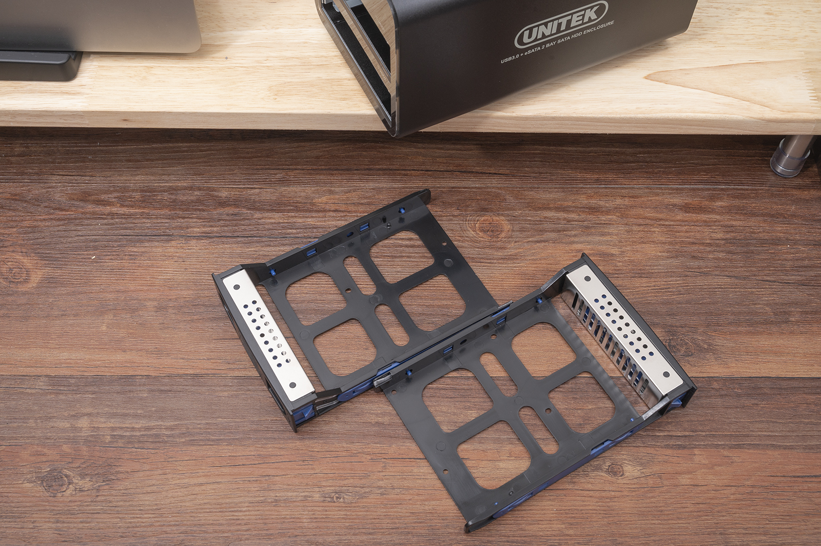 常用数据备份方式磁盘阵列,raid磁盘阵列到底哪个安全