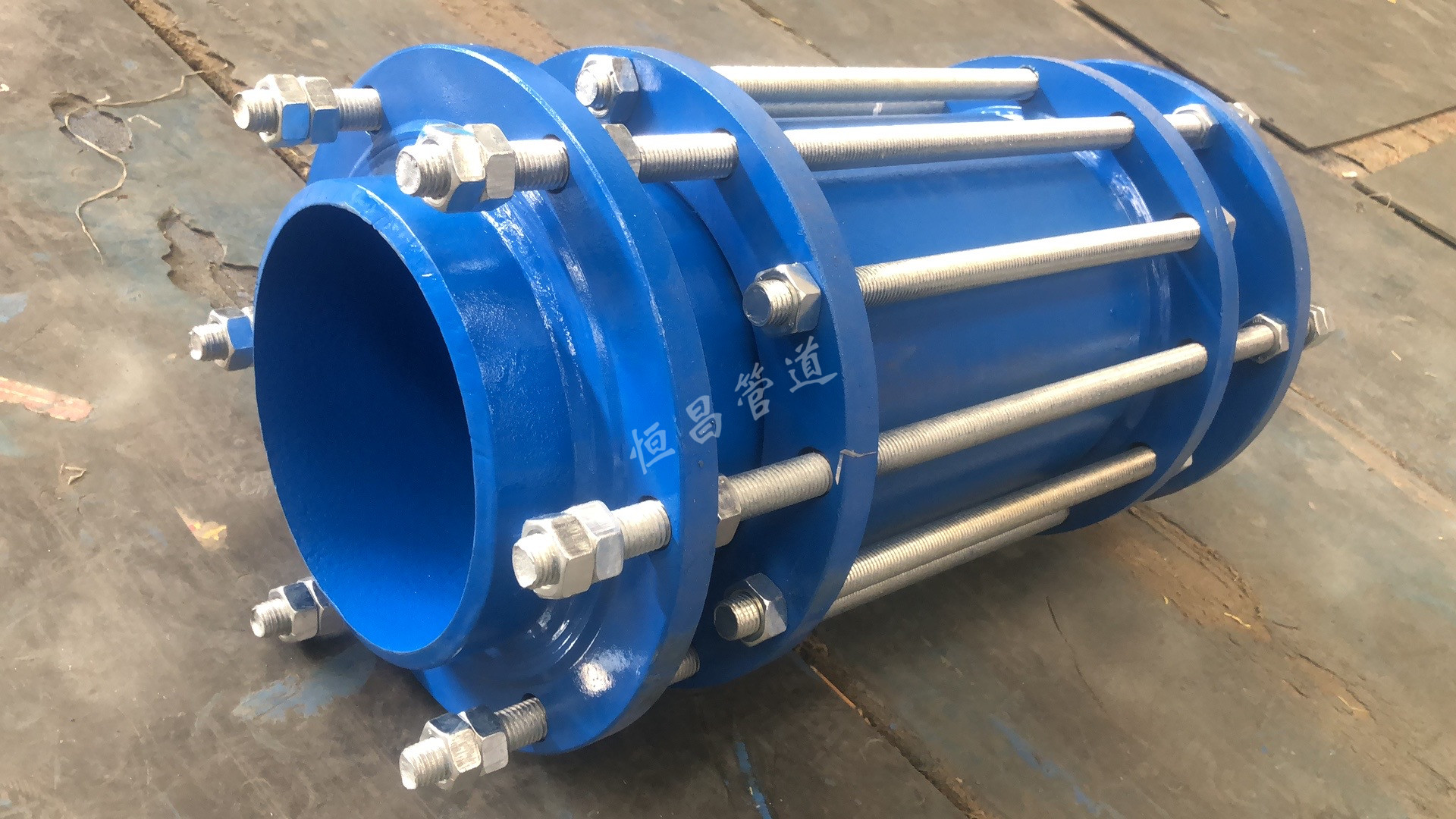 双法兰传力接头现场安装,双法兰传力接头适用范围