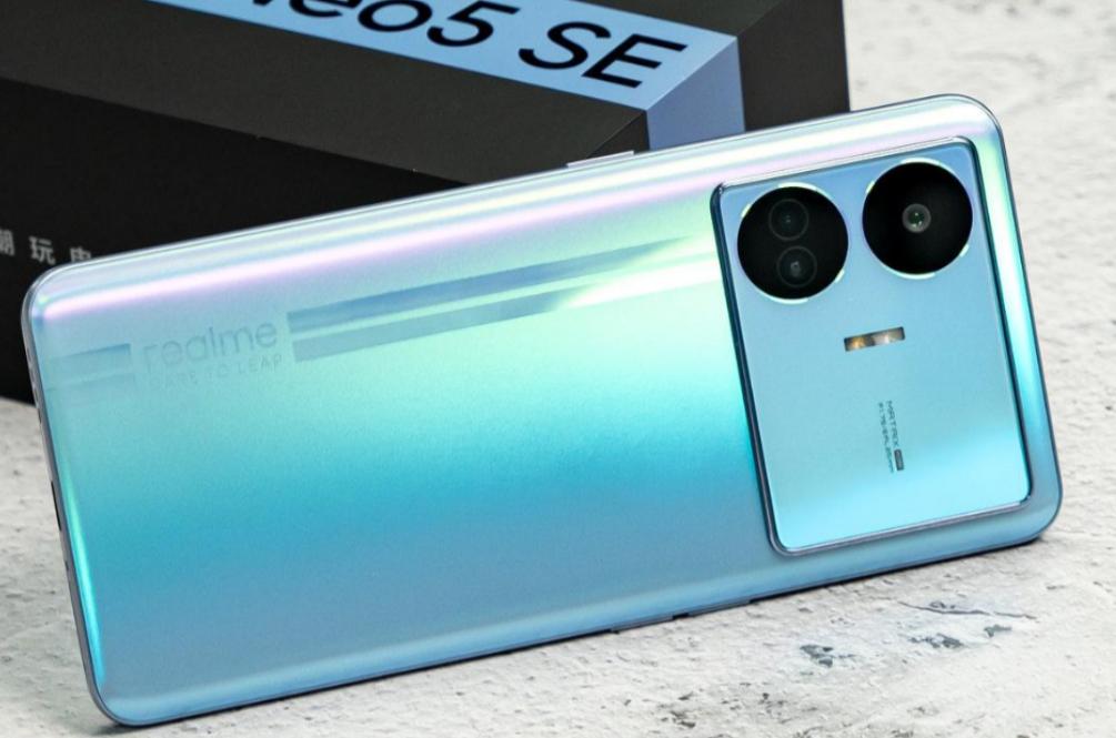 5月1000元左右的性价比手机,5月2千左右性价比超高的手机