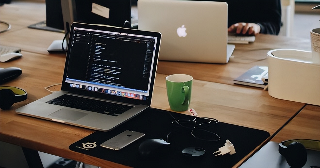 钉钉和飞书ai,钉钉飞书分析