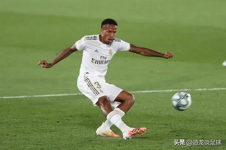 现役足坛25岁以下最佳阵容,拉莫斯范迪克谁是最强四号