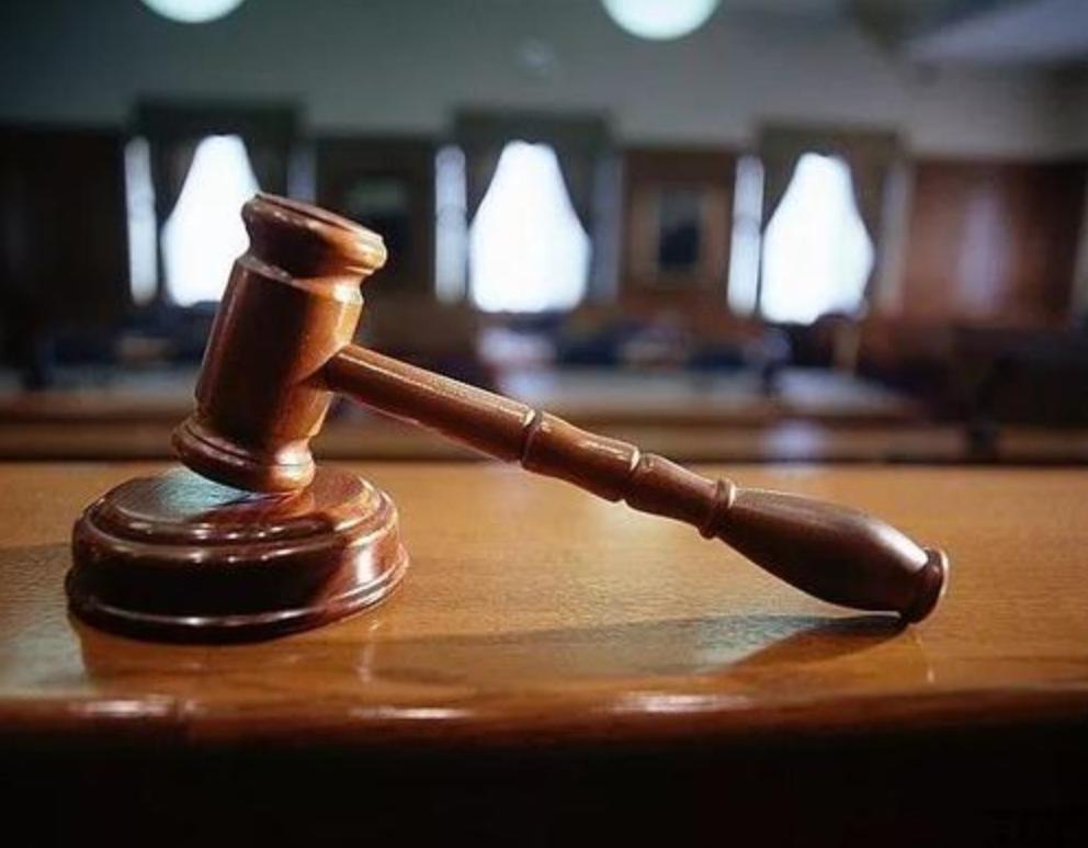 安徽一地多人遭雷击2人身亡,2003年安徽村民遭雷劈死亡