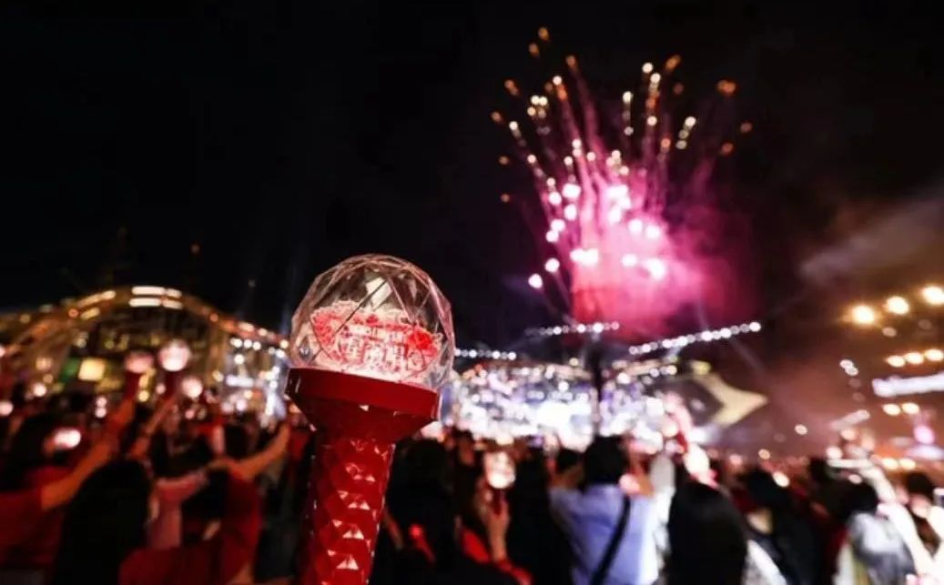 去看人山人海不如慢享生活,去看人山人海去看星空