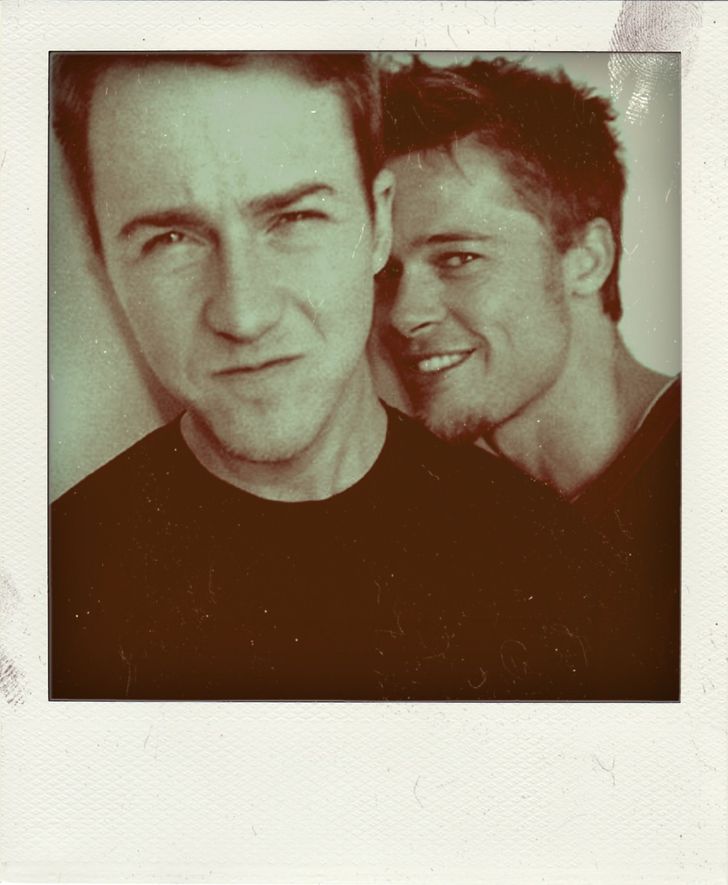 25张活久未见的照片，7岁的C罗、8岁的王妃、小李子用啥泡酒？