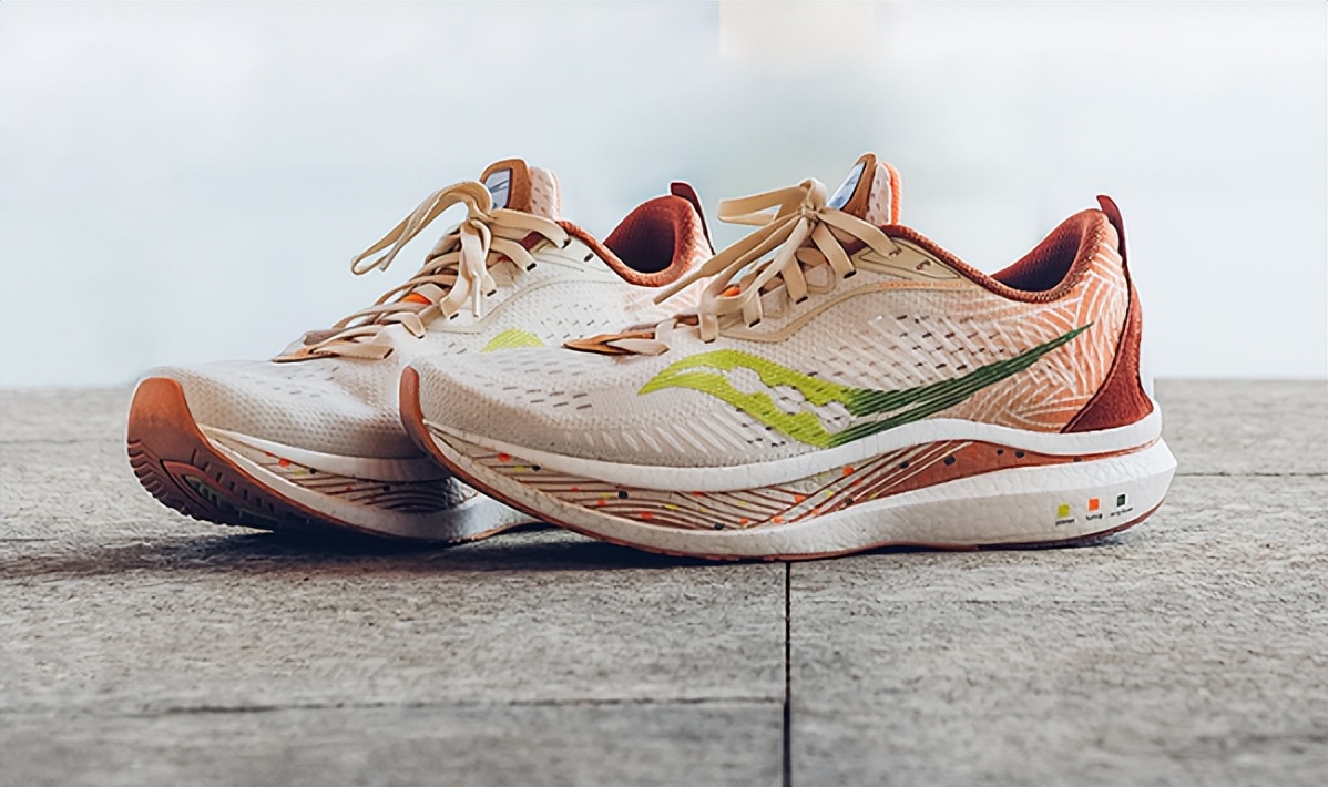 怎么挑一双适合自己的跑鞋,如何挑选一双适合自己的跑鞋