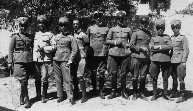 从优秀赛车手到跑车品牌缔造者的变身法拉利之父成长的传奇之路