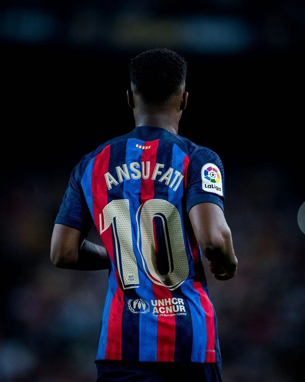 巴萨1-2不敌巴列卡诺莱万破门,巴萨1-2不敌巴列卡诺高喊梅西