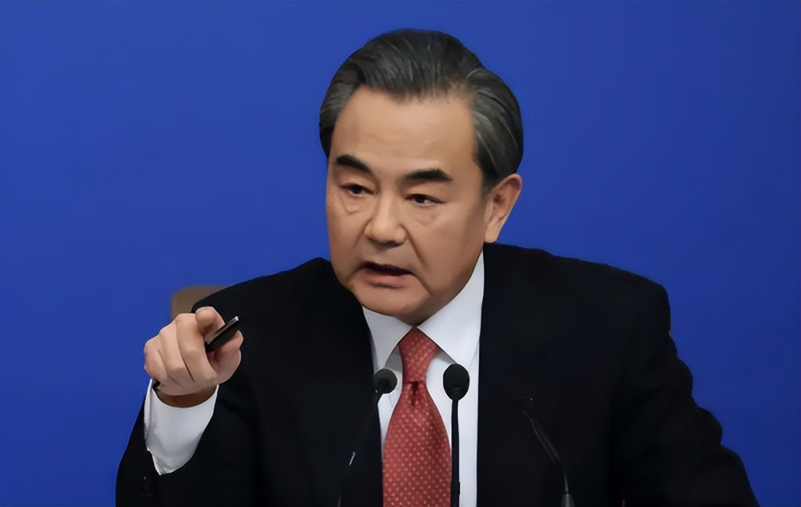 除了美国,还有2国也已点名对付中国,中方外长作出三大预判