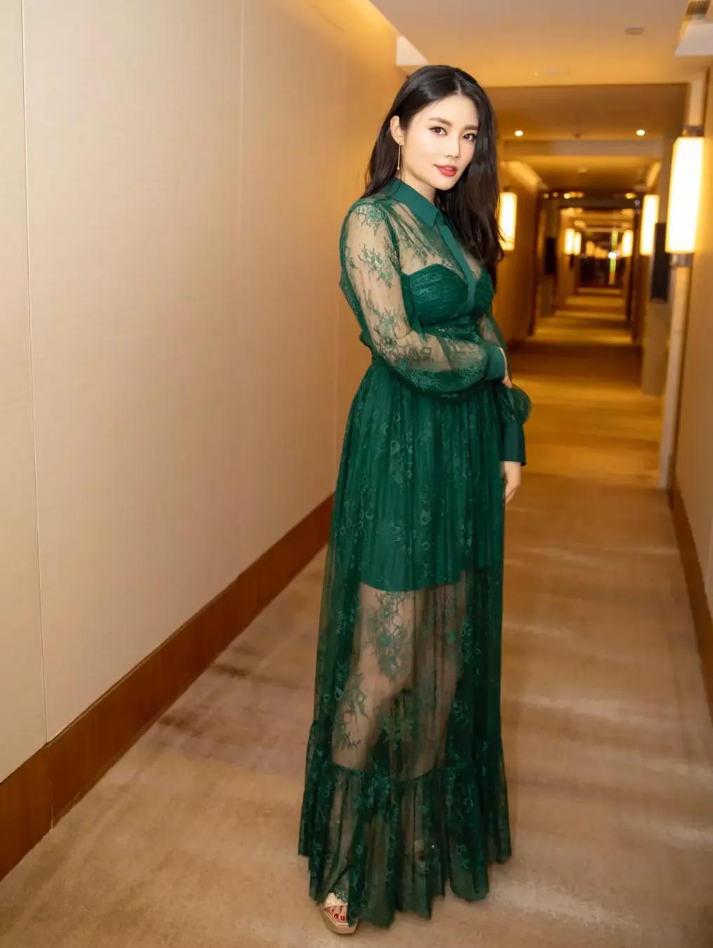 徐冬冬惊艳美照时装秀,徐冬冬绝美反差变装