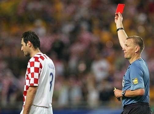 足坛奇葩故事,21：猎鹰鞋是如何诞生的？英格兰球队两夺世界杯