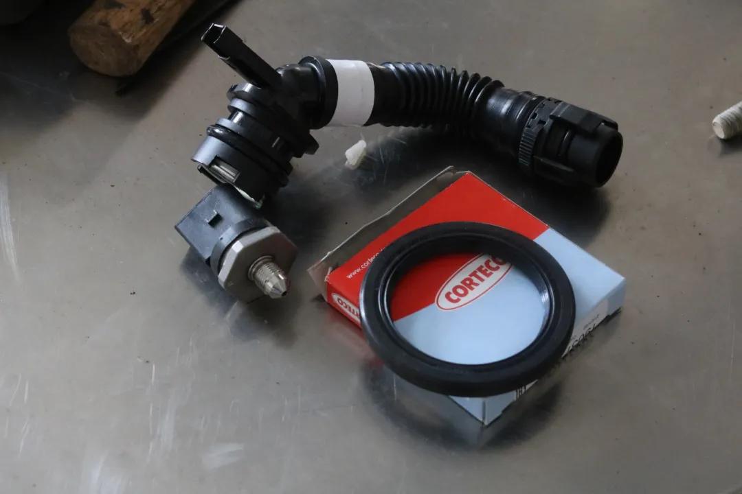 宝马x5翻新全过程,宝马x5老车翻新重庆渝北