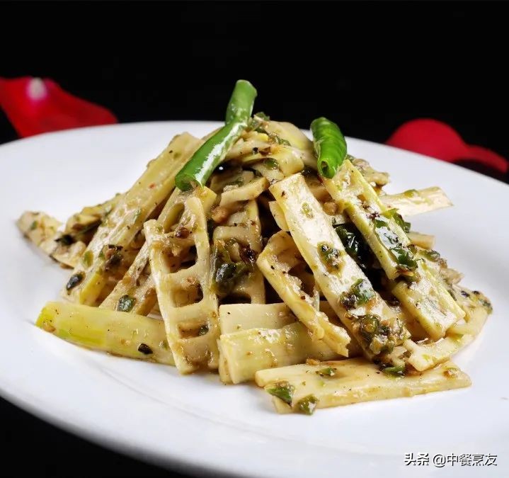 春季爽口小菜雪菜春笋,春季菜王菜谱