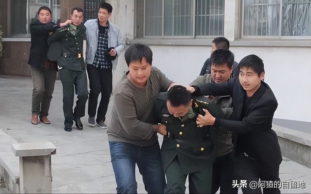 假少将董大维完整版,假少将董大维和杨树宽