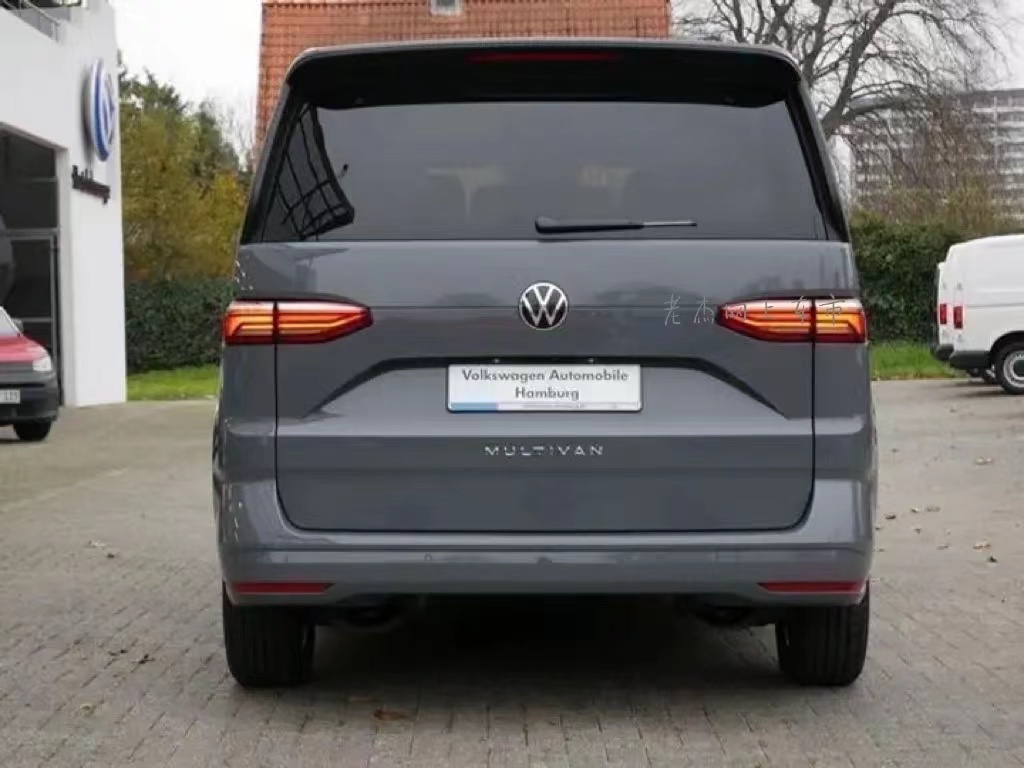 最新款四驱版mpv,大众最霸气的mpv