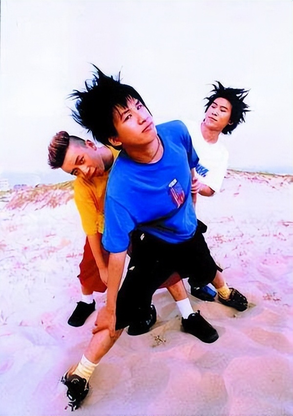 真实的大张伟现状,大张伟被抛弃的勇气