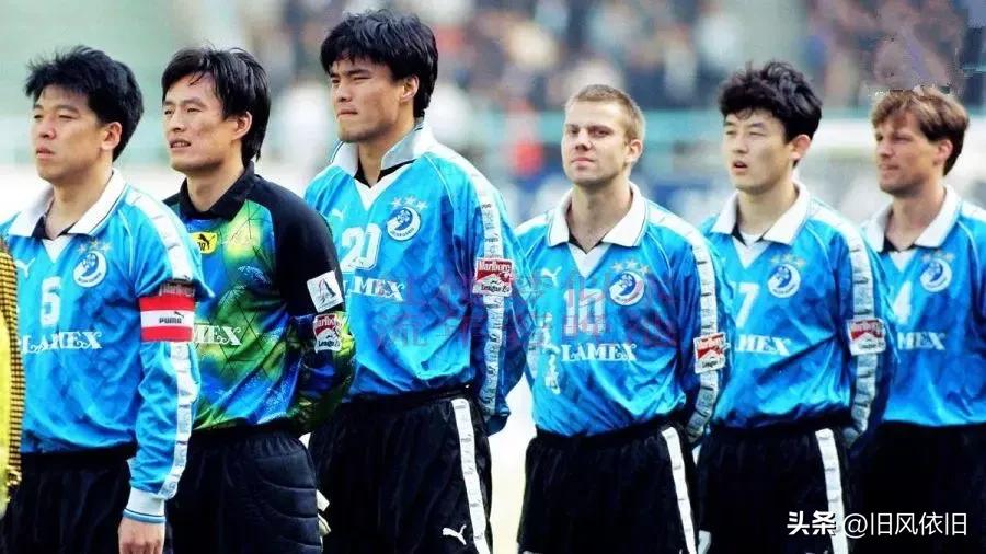 大连万达功勋球员小王涛,大连足球王涛2002