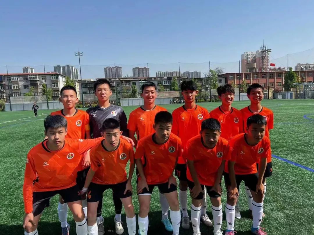 市第四高级中学足球比赛,中学足球联赛荣获冠军