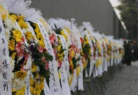 住高层老人去世不走电梯,住高层老人过世邻居不让走电梯