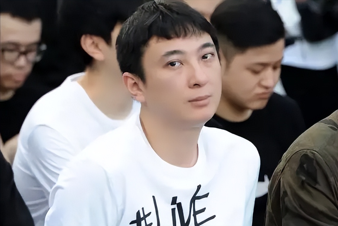 高铁掌掴事件发声处理结果,高铁掌掴事件各打五十大板引争议