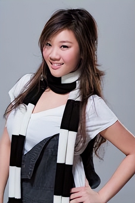 郑欣宜被曝抑郁症后露面,郑欣宜消失三个月首露面