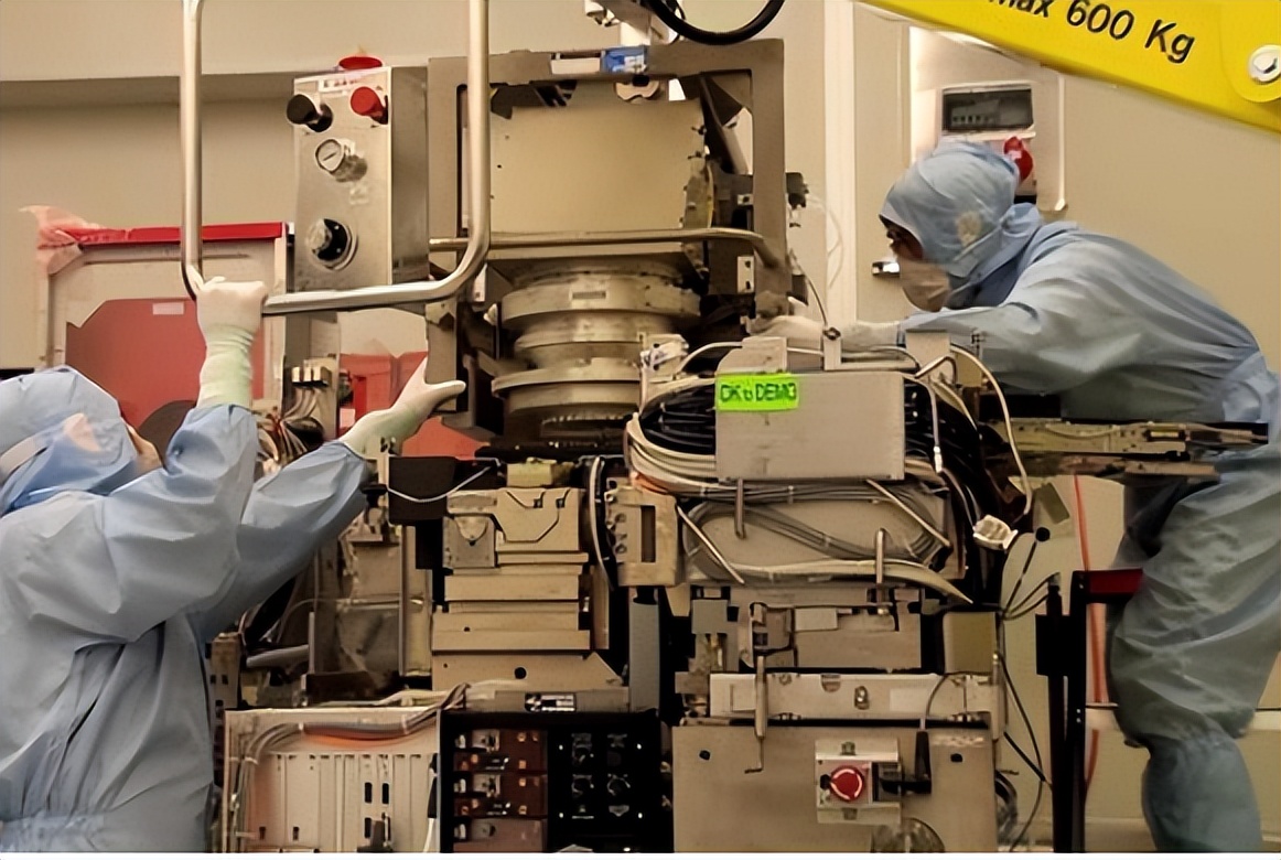 日本向中国出售哪几款光刻机,日本光刻机真实情况