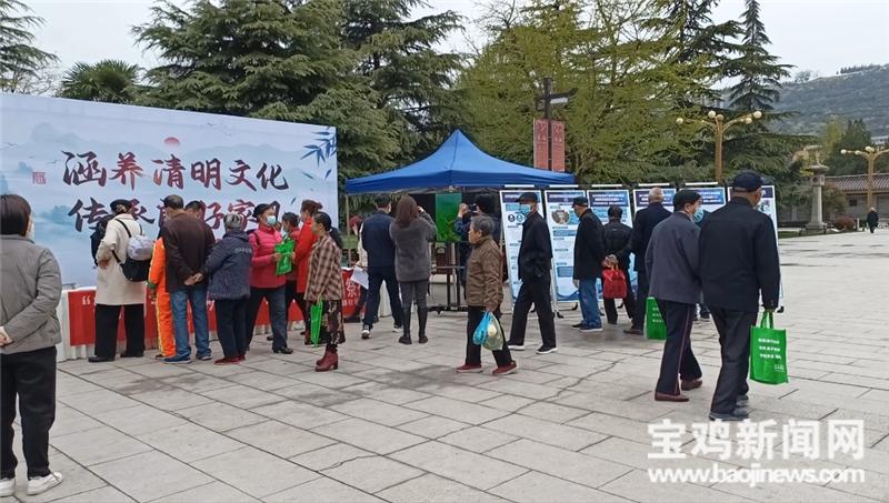 【文明城市咱的家】清明寄哀思！在宝鸡鲜花祭扫成主流