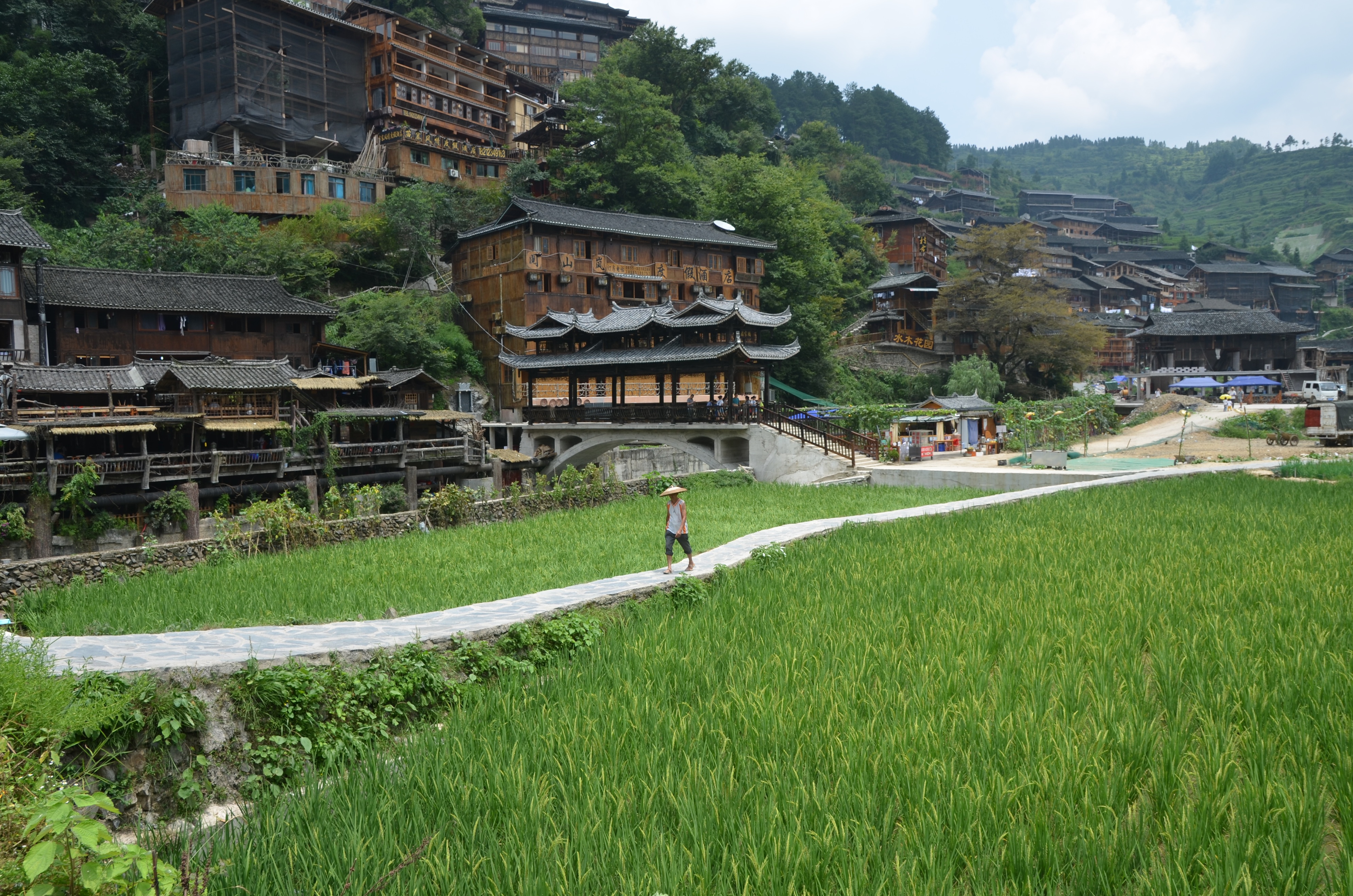 中国苗族第一寨西江千户苗寨,贵州西江千户苗寨一日游攻略