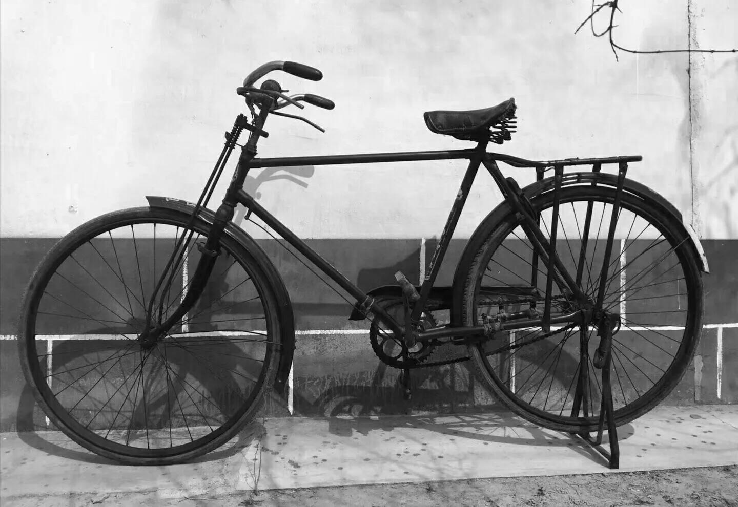 八岁乡下男孩遭遇可怕的一天，赶场路撞土匪，上街目睹杀人全过程