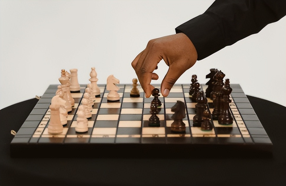 从2022到2023：战争、疫情、经济、中美，以及历史必然性