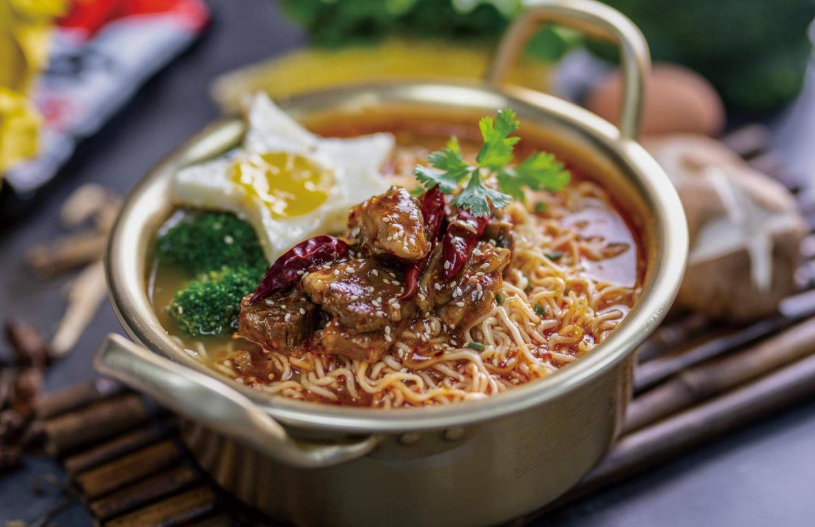 方便面是不是垃圾食品会不会致癌,方便面是有害食品还是垃圾食品