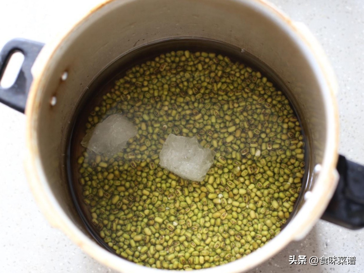 天气太热喝什么奶茶解暑,天气超热喝什么汤解暑降温